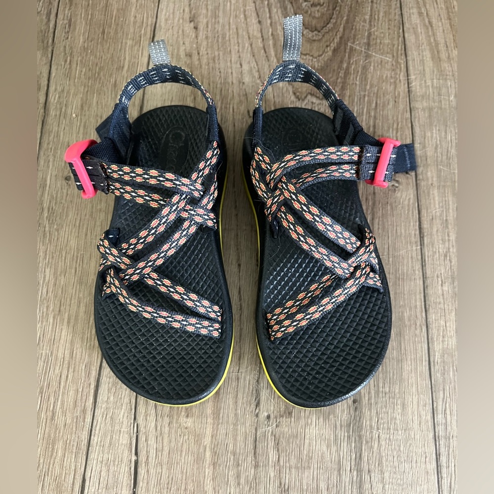Chaco Girls Size 12…like new